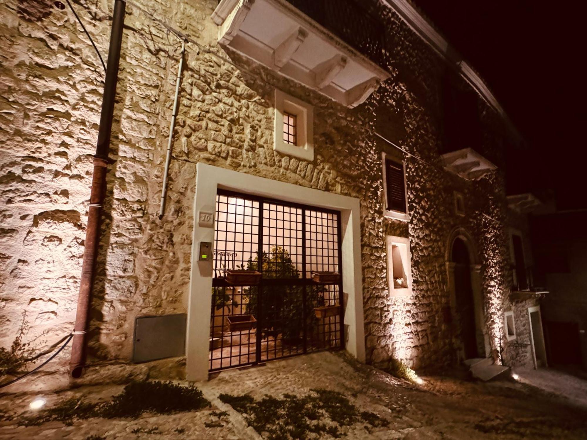 Le Camere Dell'Emiro Castronuovo di Sicilia Eksteriør billede